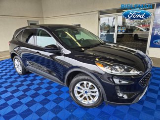 Used 2020 Ford Escape SE image 1