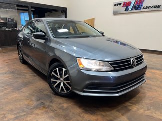 Used 2016 Volkswagen Jetta SE image 1