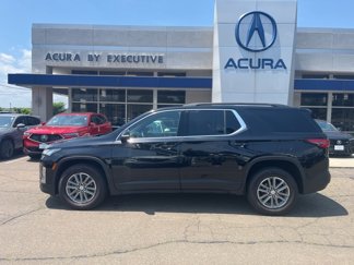 Used 2022 Chevrolet Traverse LT w/ LPO, Blackout Package image 1