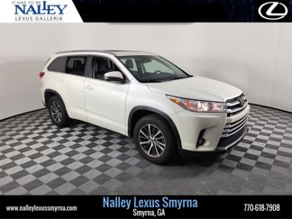 Used 2018 Toyota Highlander SE image 1