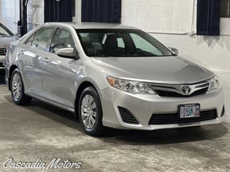 Used 2012 Toyota Camry LE image 1