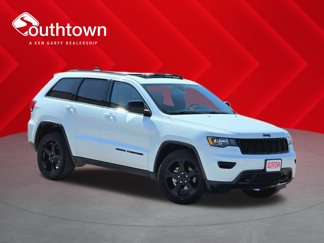 Used 2018 Jeep Grand Cherokee Laredo image 1