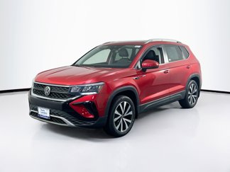 Used 2022 Volkswagen Taos SE image 1