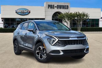 Used 2024 Kia Sportage LX image 1