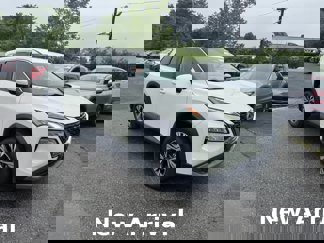 Used 2022 Nissan Rogue SV image 1