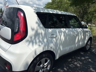 Used 2017 Kia Soul image 1