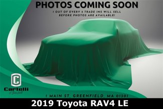 Used 2019 Toyota RAV4 LE image 1