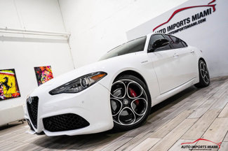 Used 2022 Alfa Romeo Giulia Veloce image 1