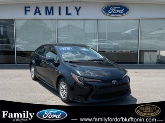 Used 2020 Toyota Corolla LE image 1