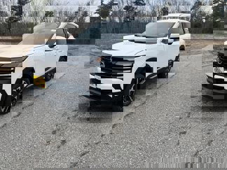 New 2025 Nissan Kicks SV image 1