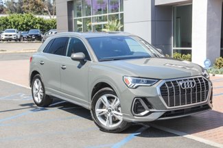 Certified 2024 Audi Q3 2.0T Premium Plus image 1