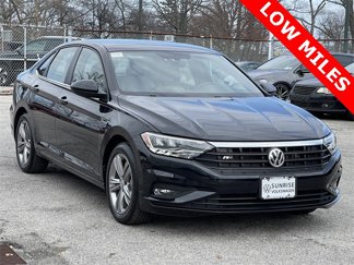 Certified 2021 Volkswagen Jetta R-Line w/ R-Line Cold Weather Package image 1