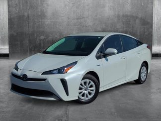 Certified 2021 Toyota Prius L Eco image 1