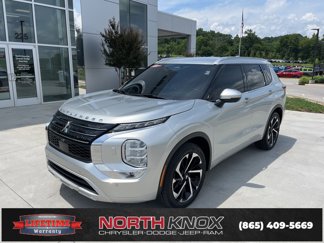 Used 2023 Mitsubishi Outlander SEL image 1