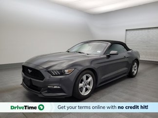 Used 2015 Ford Mustang Convertible image 1