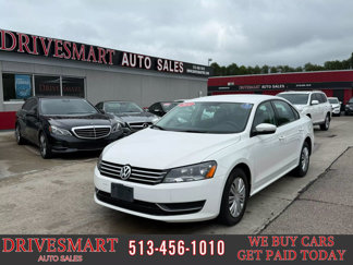 Used 2014 Volkswagen Passat 1.8T S image 1
