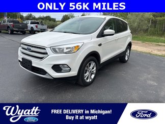 Used 2019 Ford Escape SE image 1