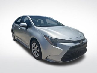 Used 2023 Toyota Corolla LE image 1