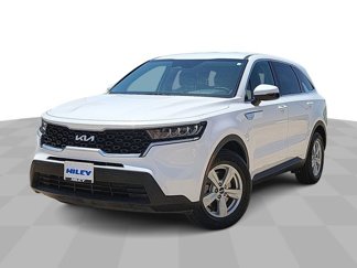 Used 2022 Kia Sorento LX image 1