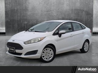 Used 2015 Ford Fiesta S image 1