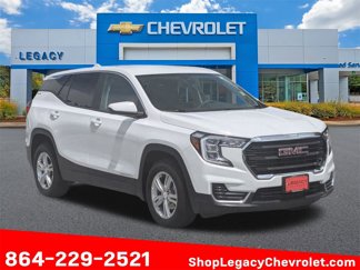 Used 2024 GMC Terrain SLE image 1