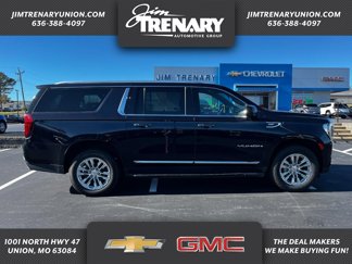 Used 2023 GMC Yukon XL SLT image 1