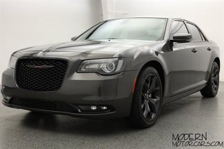 Used 2023 Chrysler 300 S w/ Comfort Group image 1