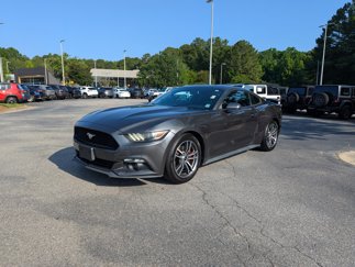 Used 2017 Ford Mustang Coupe image 1