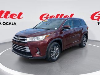 Used 2018 Toyota Highlander XLE image 1