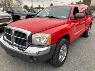 Used 2005 Dodge Dakota SLT image 1