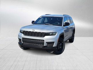 New 2025 Jeep Grand Cherokee L Laredo image 1