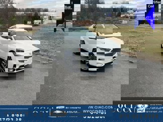 Used 2019 Kia Cadenza Premium image 1