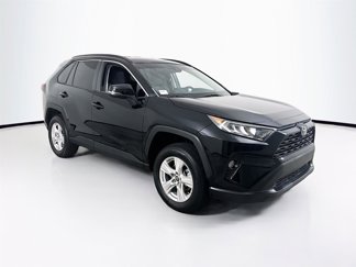 Used 2021 Toyota RAV4 XLE image 1