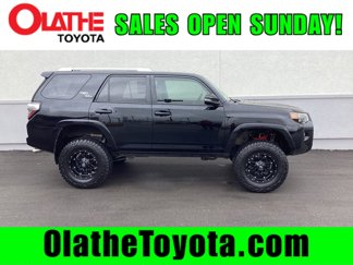 Used 2018 Toyota 4Runner SR5 Premium image 1