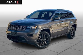 Used 2019 Jeep Grand Cherokee Altitude image 1