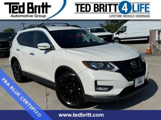 Used 2018 Nissan Rogue SV image 1