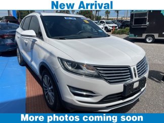 Used 2017 Lincoln MKC Reserve image 1