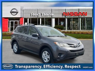 Used 2013 Toyota RAV4 LE image 1
