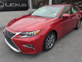 Used 2017 Lexus ES 300h image 1