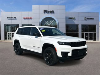 Used 2022 Jeep Grand Cherokee L Laredo image 1
