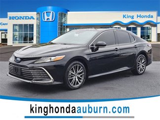 Used 2022 Toyota Camry XLE image 1