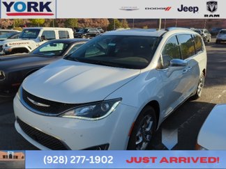 Used 2019 Chrysler Pacifica Limited w/ Advanced Safetytec Group image 1