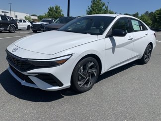 New 2025 Hyundai Elantra Sport image 1
