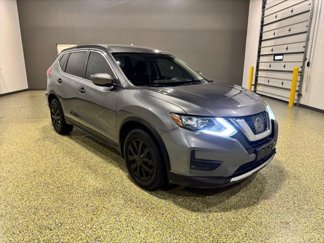 Used 2017 Nissan Rogue S image 1