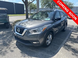 Used 2019 Nissan Kicks S image 1
