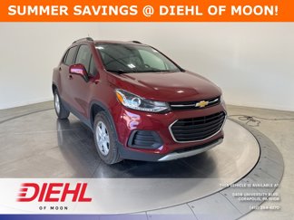 Used 2022 Chevrolet Trax LT w/ LT Convenience Package image 1