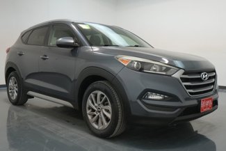 Used 2017 Hyundai Tucson SE image 1