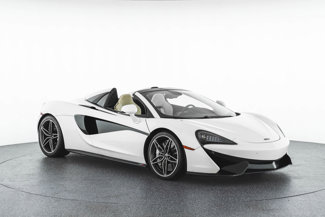 Used 2020 McLaren 570S Spider image 1