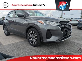Used 2024 Nissan Kicks SV image 1