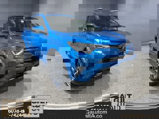 Used 2018 Toyota RAV4 LE image 1